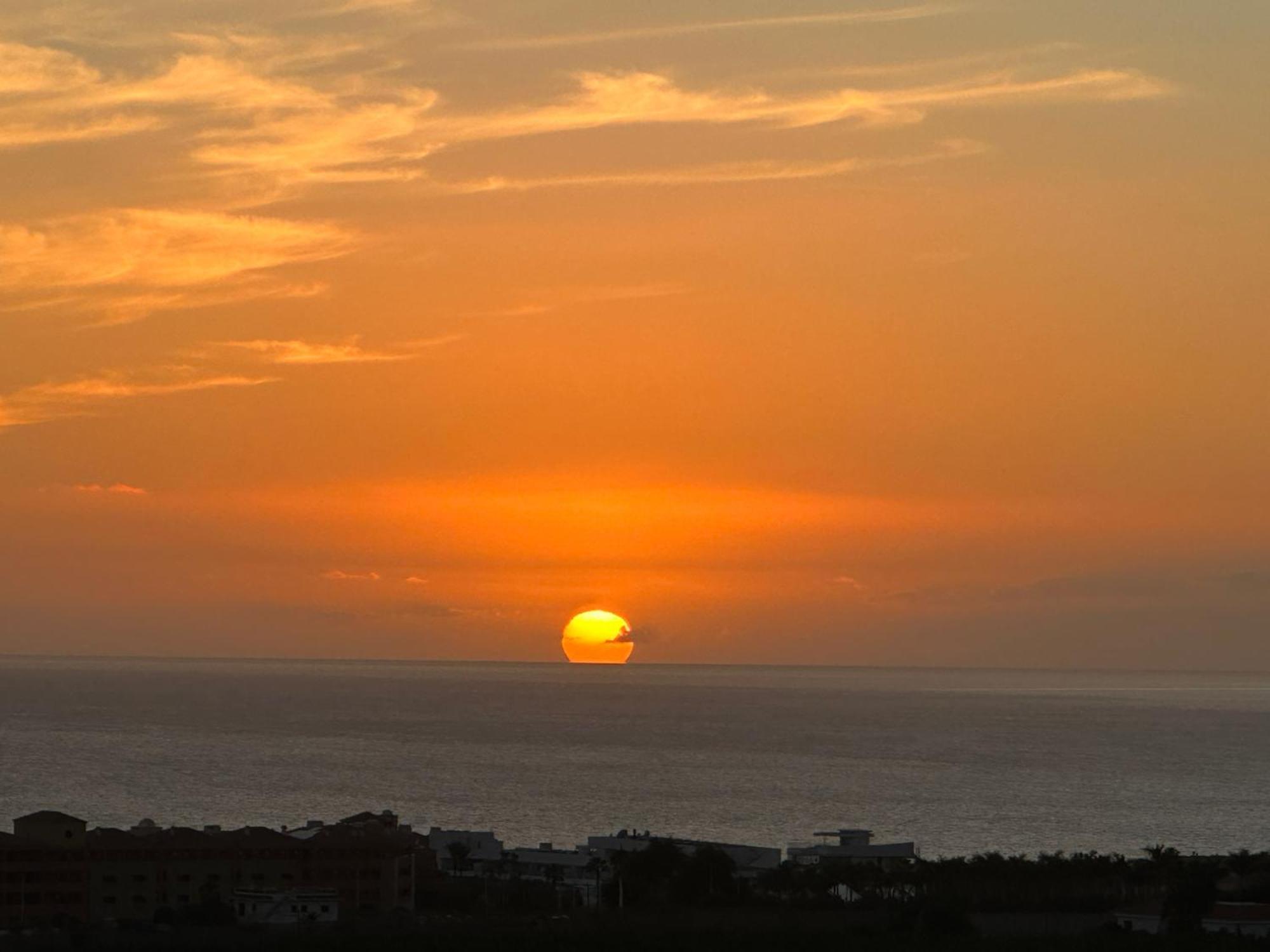 Tenerife Holidays Costa Adeje  ภายนอก รูปภาพ