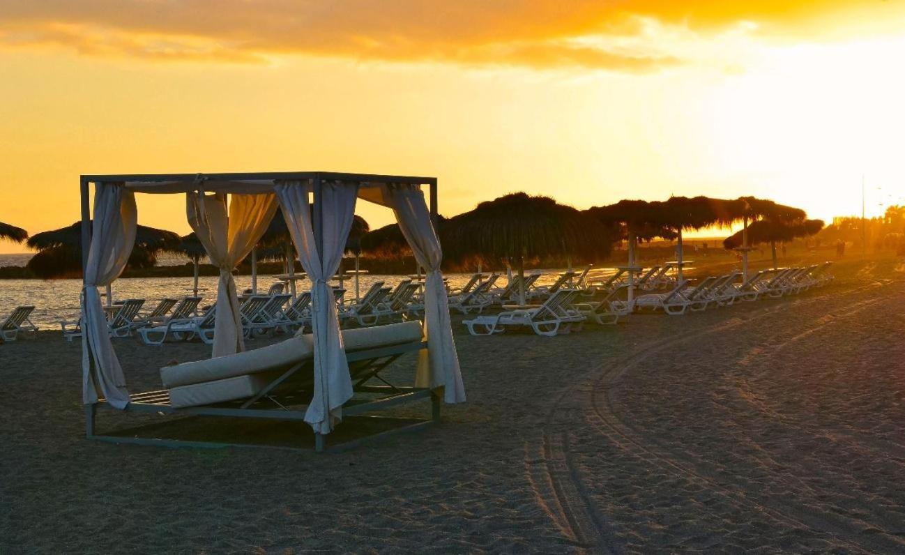 Tenerife Holidays Costa Adeje  ภายนอก รูปภาพ