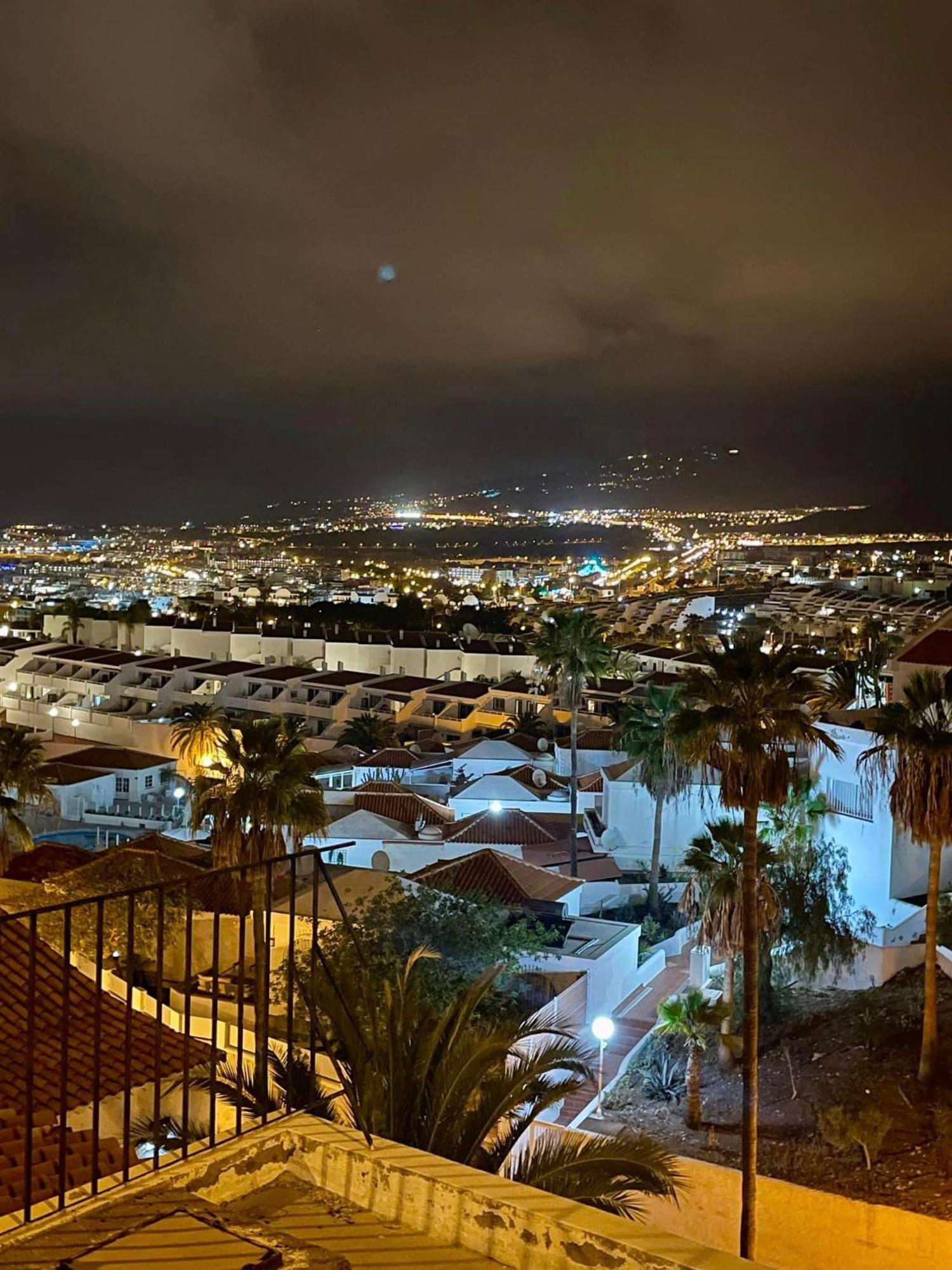 Tenerife Holidays Costa Adeje  ภายนอก รูปภาพ